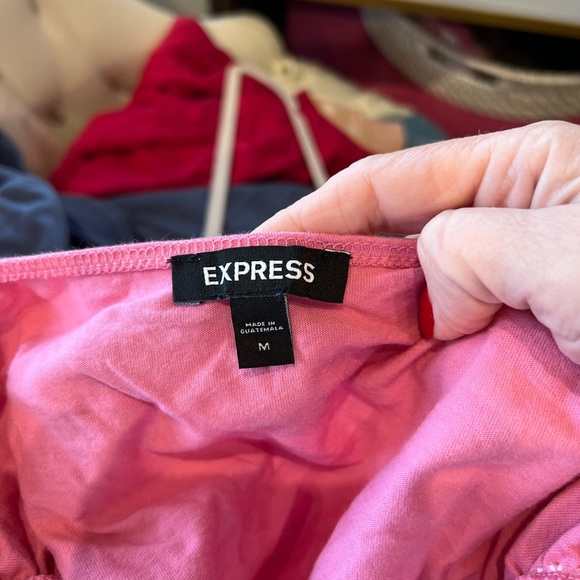 Express pink top with bow in the back size medium - Picture 3 of 3